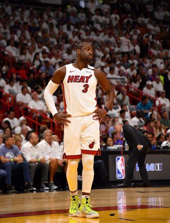 西蒙斯惊艳全场，助攻爆棚助攻爆棚，险胜逆转取胜！